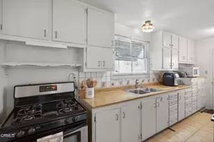 5014 Floral Dr, Ventura, CA 93001 - Photo 11