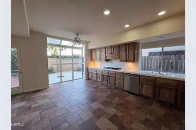 7826 Barstow Street, Ventura, CA 93004 - Photo 5