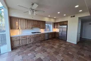 7826 Barstow St, Ventura, CA 93004 - Photo 7