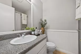 25702 Vista Fairways Dr, Valencia, CA 91355 - Photo 29