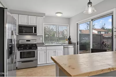 25702 Vista Fairways Drive, Valencia, CA 91355 - Photo 13