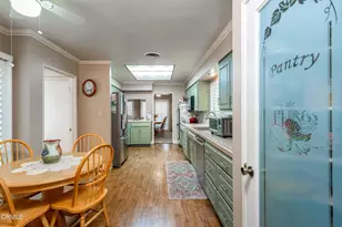 416 Bermuda St, Bakersfield, CA 93309 - Photo 11