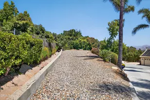 535 Ridgecrest Dr, Santa Paula, CA 93060 - Photo 75