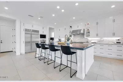 11944 N Red Hawk Lane, Porter Ranch, CA 91326 - Photo 9