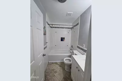 734 W Hemlock Street, Port Hueneme, CA 93041 - Photo 3