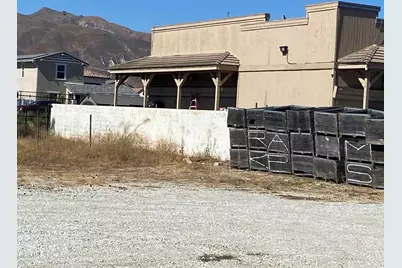 3851 Pacific Avenue, Fillmore, CA 93015 - Photo 9