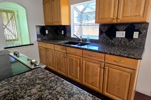 1000 Camellia St, Oxnard, CA 93036 - Photo 5