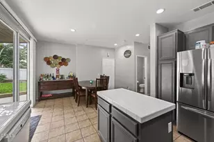 816 Noontide Way, Oxnard, CA 93035 - Photo 17