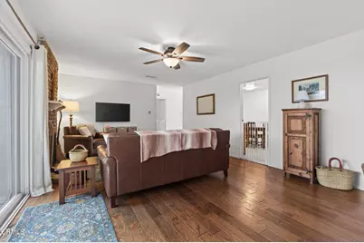 404 Mackay Avenue, Ventura, CA 93004 - Photo 9