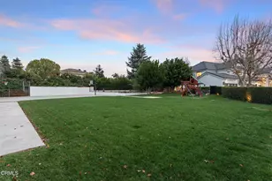 550 Unique Ln, Simi Valley, CA 93065 - Photo 49