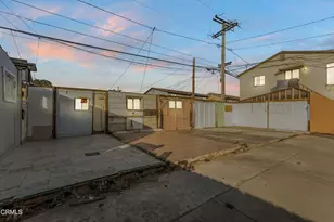 425 W 1st St, Oxnard, CA 93030 - Photo 17