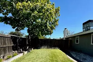1900 Bell St, Sacramento, CA 95825 - Photo 3