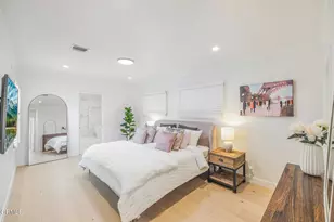 12435 Huston St, Los Angeles, CA 91607 - Photo 29