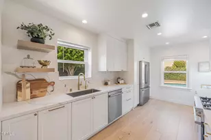 12435 Huston St, Los Angeles, CA 91607 - Photo 3