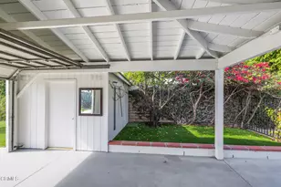 12435 Huston St, Los Angeles, CA 91607 - Photo 35