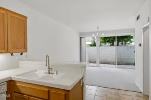 11805 San Tropez Pl, Moorpark, CA 93021 - Photo 17