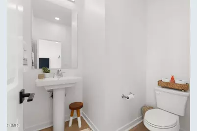 1578 E Thompson Boulevard, Ventura, CA 93001 - Photo 29