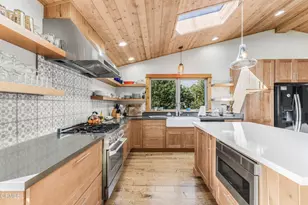 7035 Oxnard Ave, Ventura, CA 93001 - Photo 15