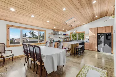 7035 Oxnard Avenue, Ventura, CA 93001 - Photo 9