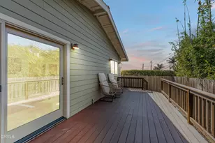 7035 Oxnard Ave, Ventura, CA 93001 - Photo 27