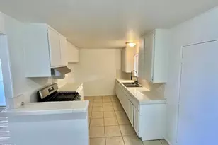 1140 Teakwood St, Oxnard, CA 93033 - Photo 11