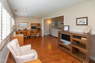 30110 Village 30, Camarillo, CA 93012 - Photo 19