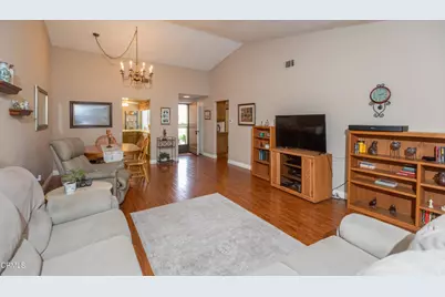 30110 Village 30, Camarillo, CA 93012 - Photo 17