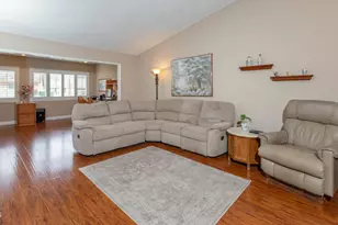 30110 Village 30, Camarillo, CA 93012 - Photo 15