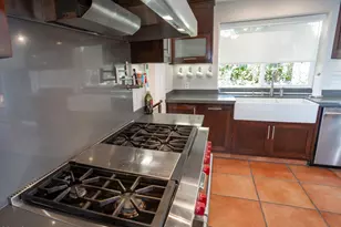 548 Live Oak Cir Dr, Calabasas, CA 91302 - Photo 15