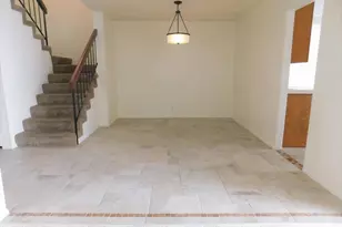 2325 Kingsbridge Ln, Oxnard, CA 93035 - Photo 5