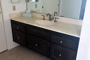 2325 Kingsbridge Ln, Oxnard, CA 93035 - Photo 13