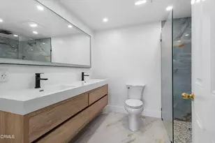 3960 W Hemlock St, Oxnard, CA 93035 - Photo 17