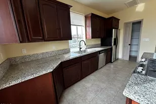 153 157 S Laurel St, Ventura, CA 93001 - Photo 13