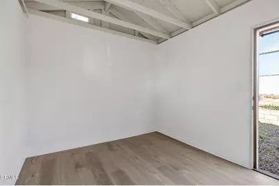 809 E Front Street, Ventura, CA 93001 - Photo 27