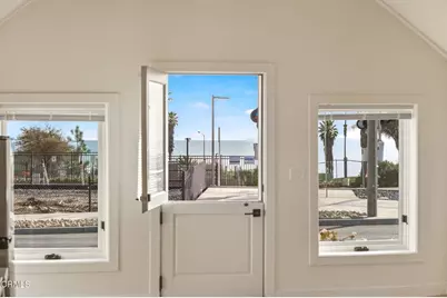809 E Front Street, Ventura, CA 93001 - Photo 15