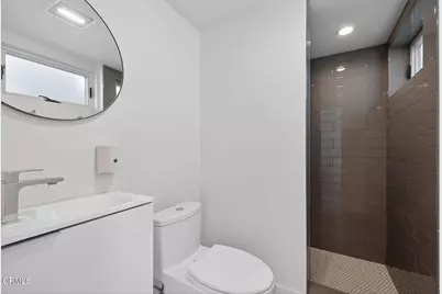 809 E Front Street, Ventura, CA 93001 - Photo 25