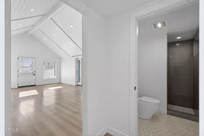 809 E Front Street, Ventura, CA 93001 - Photo 23