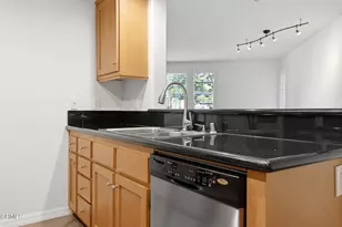 259 Riverdale Ct, Camarillo, CA 93012 - Photo 15