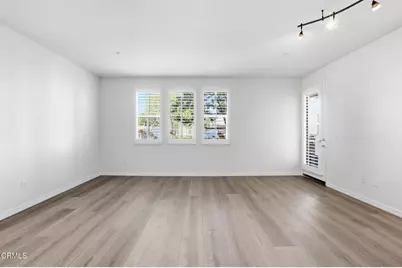 259 Riverdale Court #241, Camarillo, CA 93012 - Photo 5