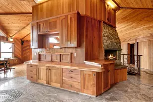 440 Mariposa Dr, Ventura, CA 93001 - Photo 21