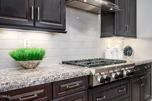 8300 Mariposa Ct, Los Angeles, CA 91304 - Photo 15