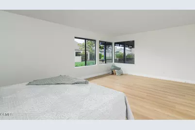 42025 Village 42, Camarillo, CA 93012 - Photo 11