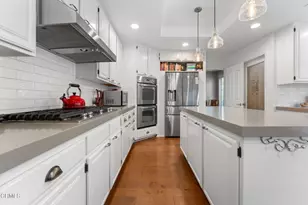 24006 Clarington Dr, West Hills, CA 91304 - Photo 21