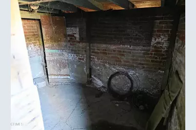 201 E Ventura Street, Santa Paula, CA 93060 - Photo 17