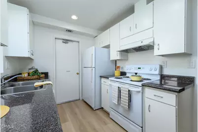 24121 Village 24, Camarillo, CA 93012 - Photo 19