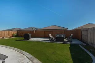 7808 Martian River St, Bakersfield, CA 93311 - Photo 25