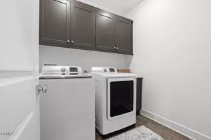 2579 Little Rock Lane, Simi Valley, CA 93065 - Photo 35