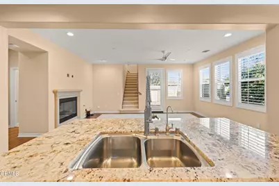 8265 Quartz Street, Ventura, CA 93004 - Photo 15