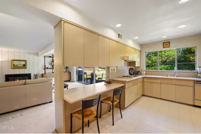 194 Dean Court, Ventura, CA 93003 - Photo 9