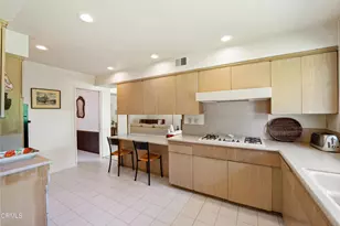 194 Dean Ct, Ventura, CA 93003 - Photo 11